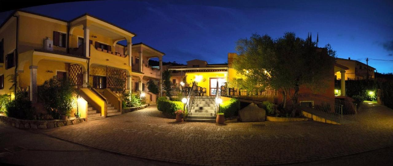 Residence Corte Dei Venti Будони Екстериор снимка