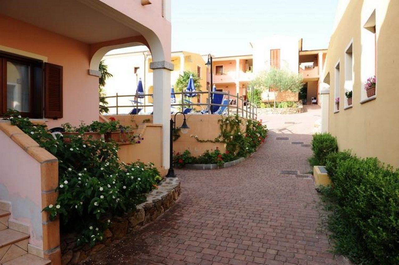 Residence Corte Dei Venti Будони Екстериор снимка