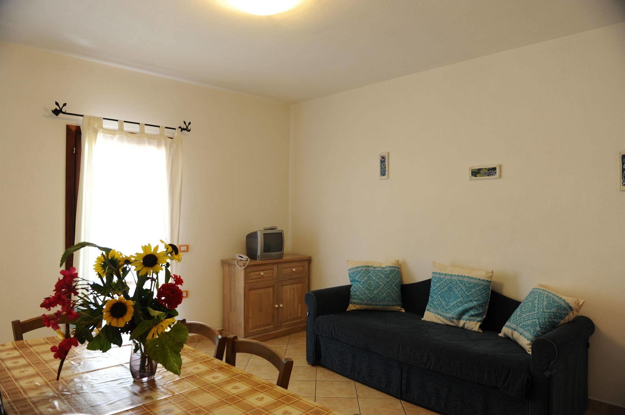 Residence Corte Dei Venti Будони Екстериор снимка